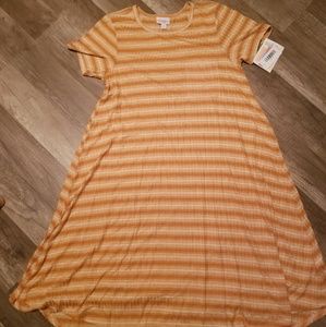 NWT lularoe Carly